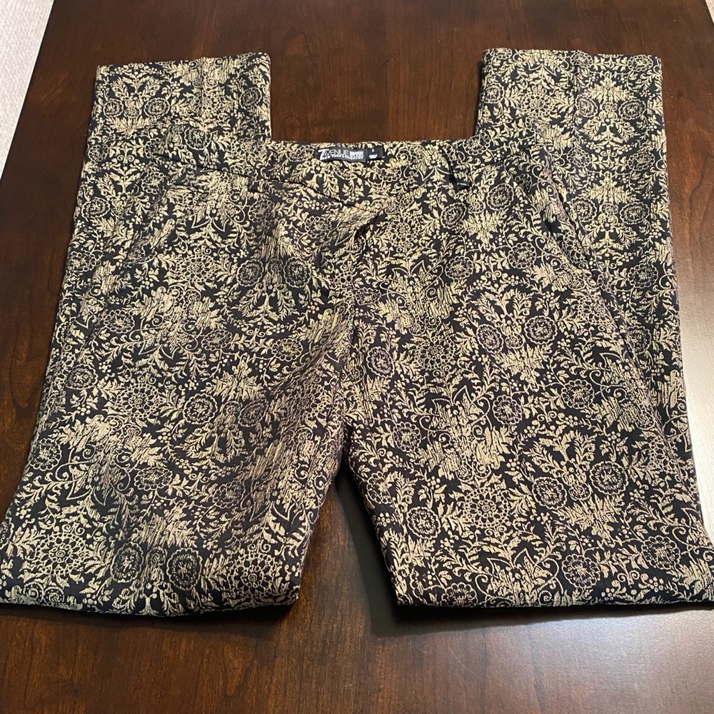 Women’s size 2 Gold and Black Holiday Pants Dress Slacks